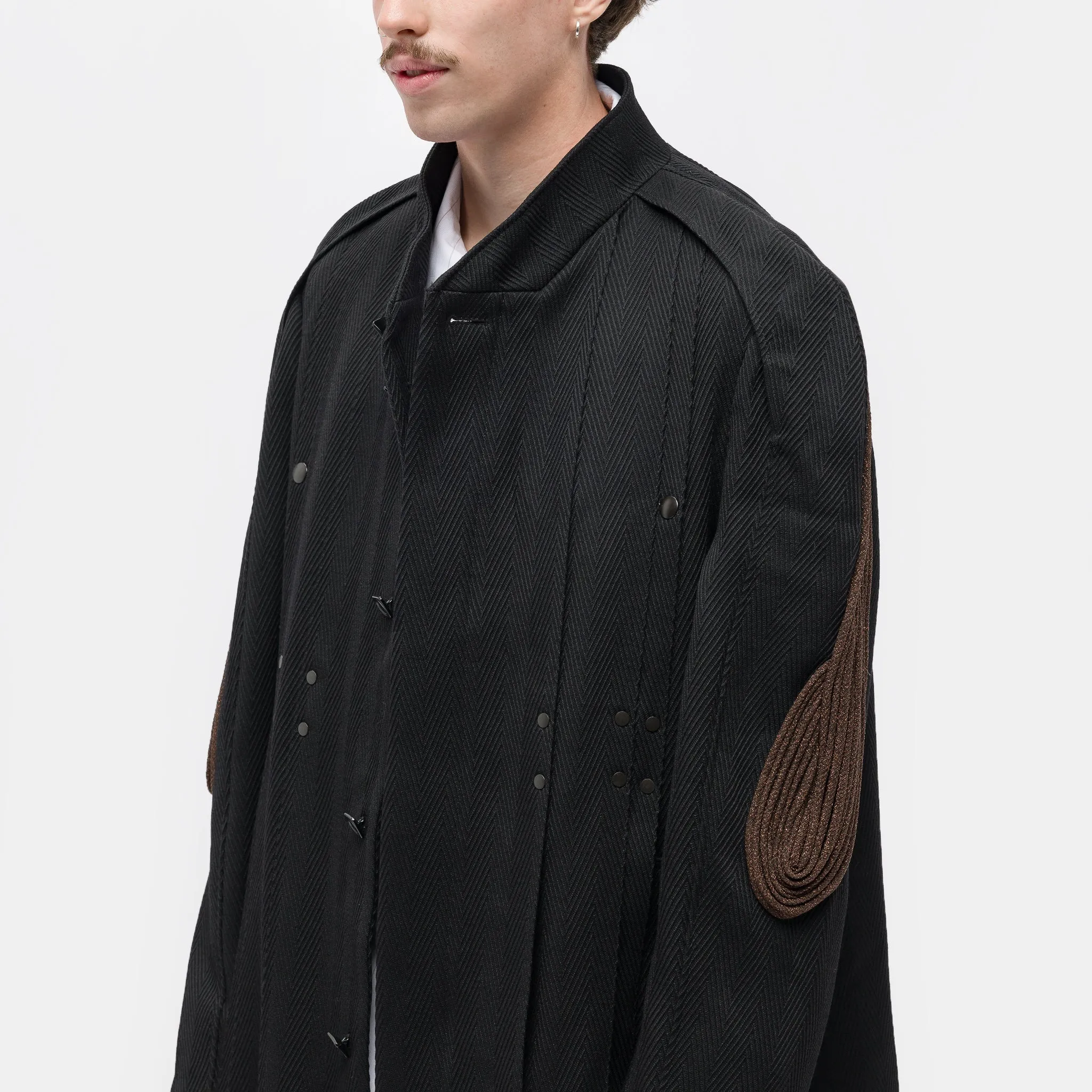 Deultum Pleated Coat in Black/Brown