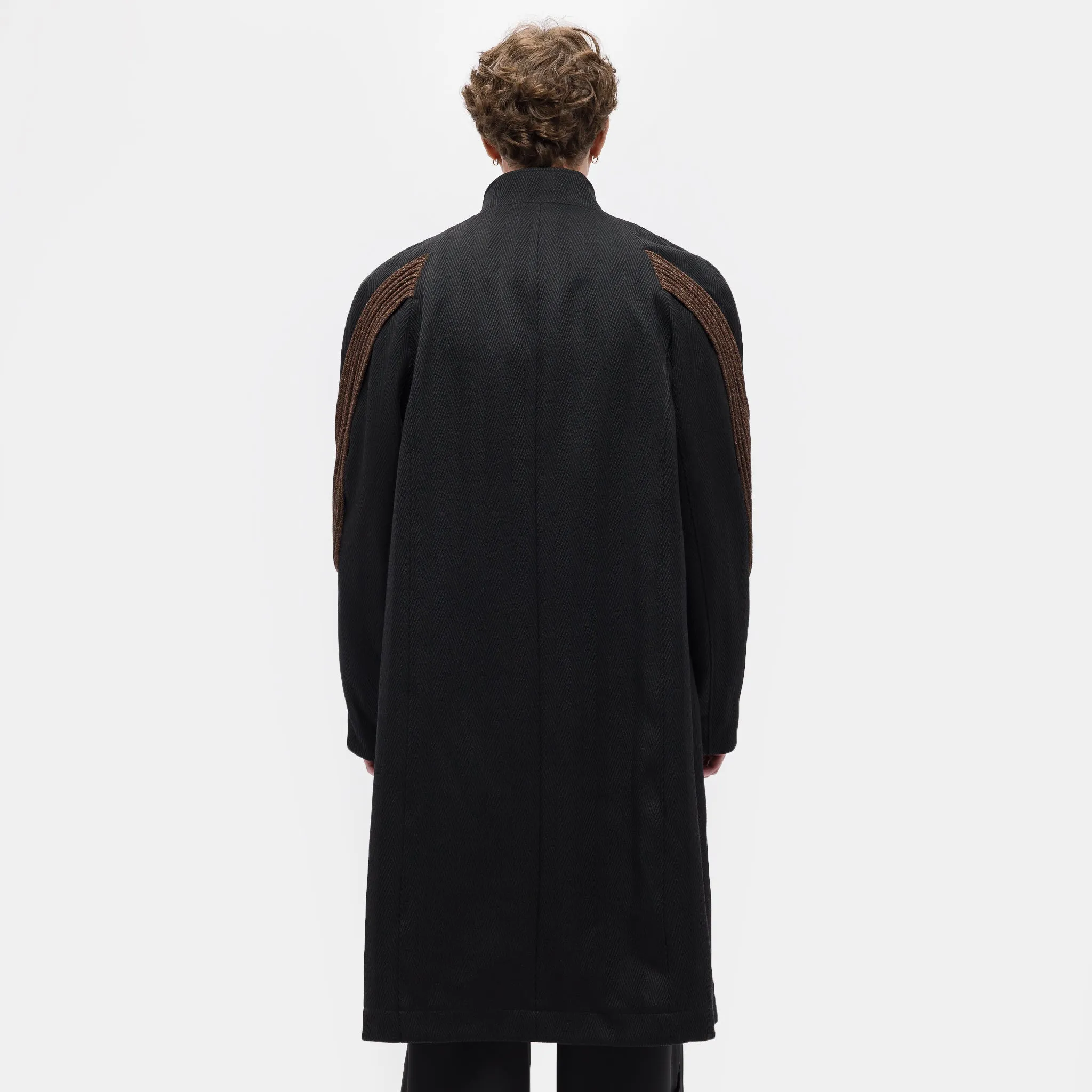 Deultum Pleated Coat in Black/Brown