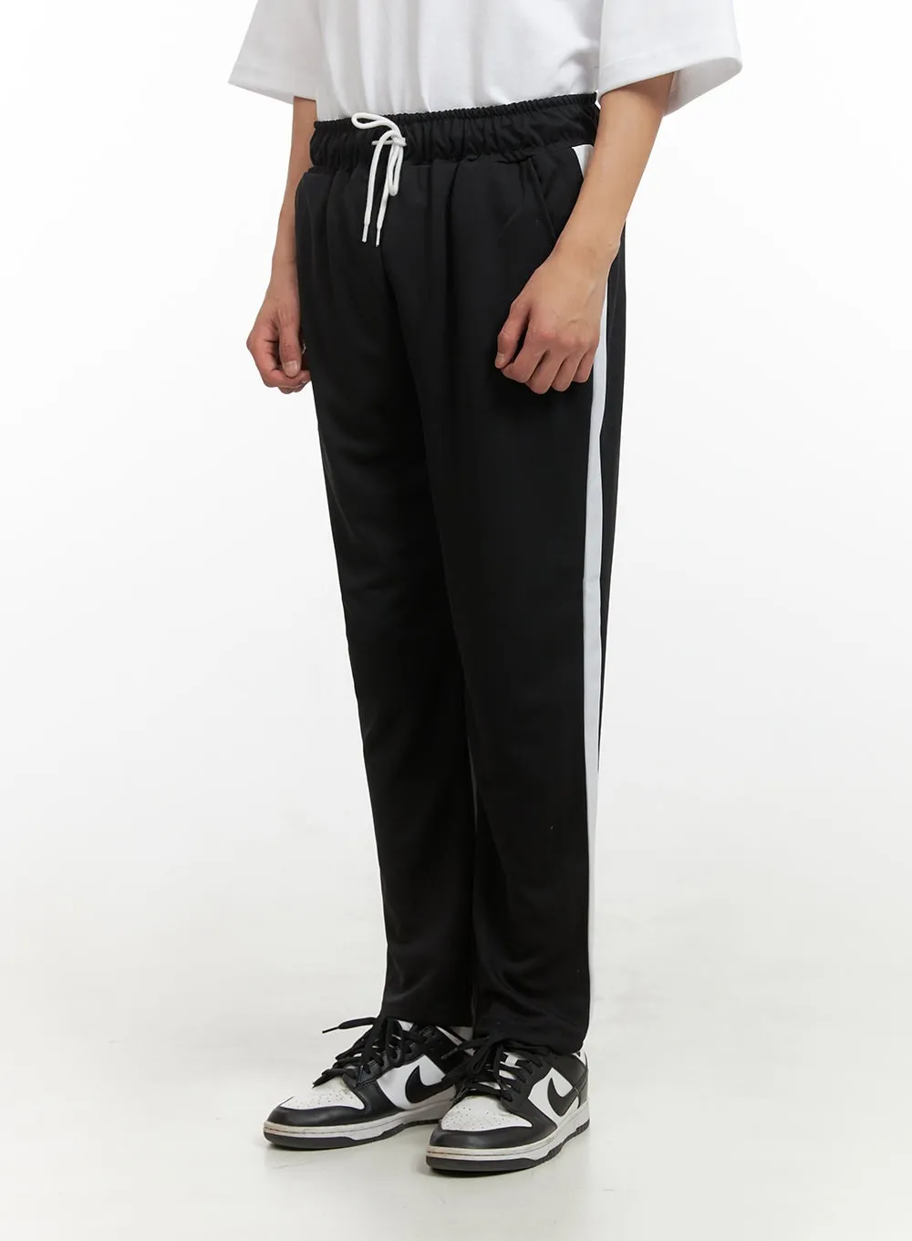 Men's Solid Contrasting Activewear Pants IU405